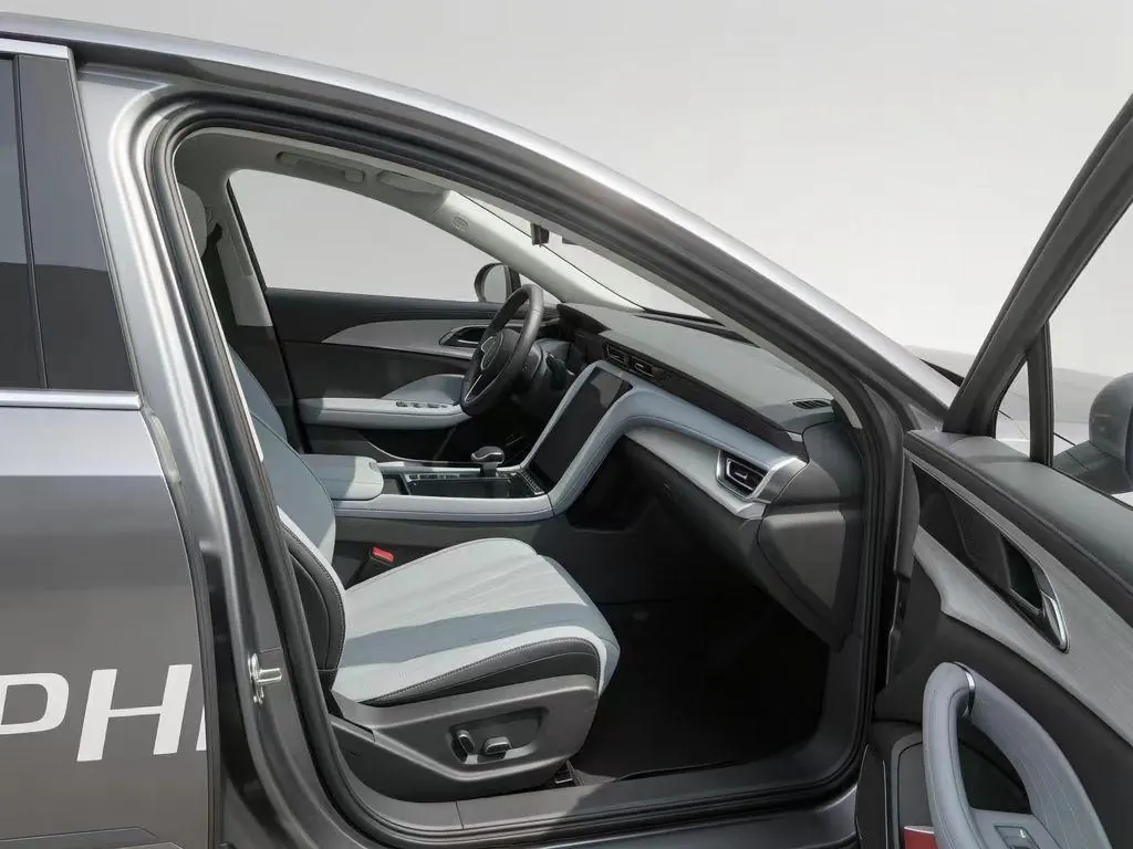 HongQi 2025 H5 PHEV 1.5T 170 Super Hybrid Automatic Gear 7
