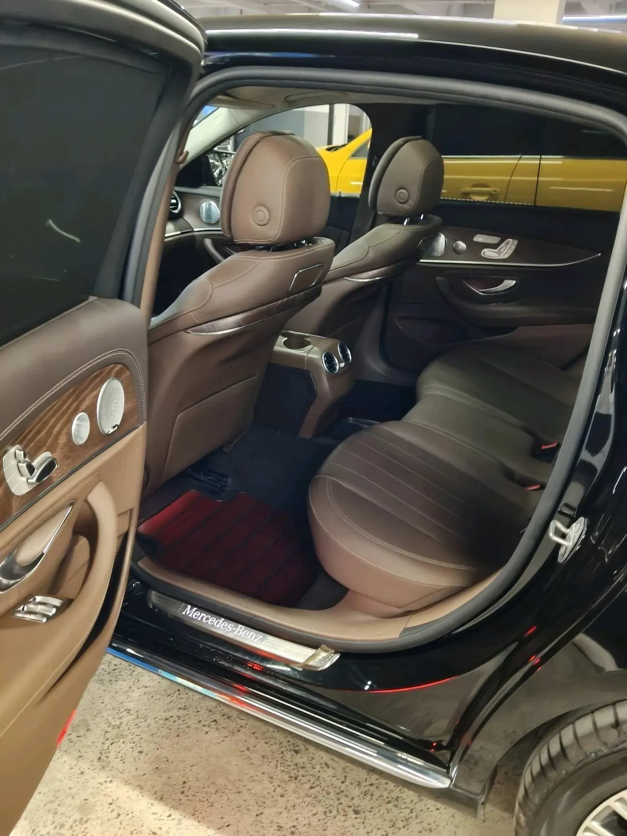 Mercedes Benz E Class 2020 E 300 L 2.0T Luxury Automatic Gear 5
