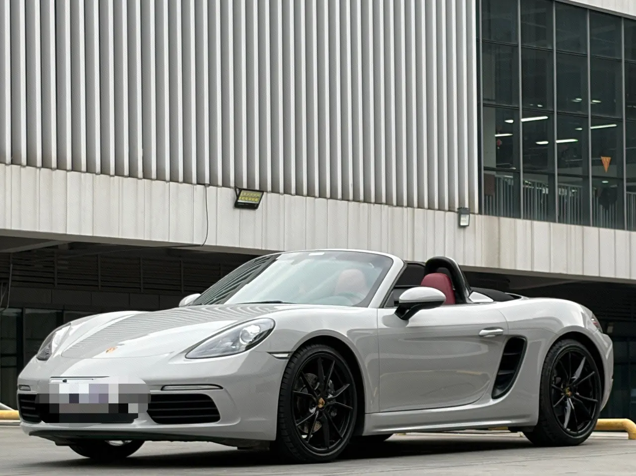 Open image lightbox: Porsche 718 (Imported) 2020 718 Boxer 2.0T Automatic