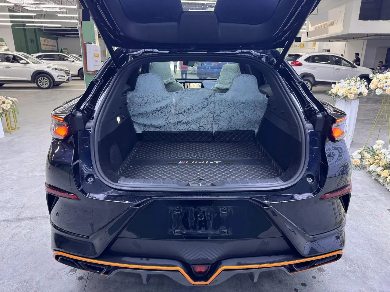 ChangAn 2022 UNI-T 1.5T Smart Pilot Automatic Gear 9