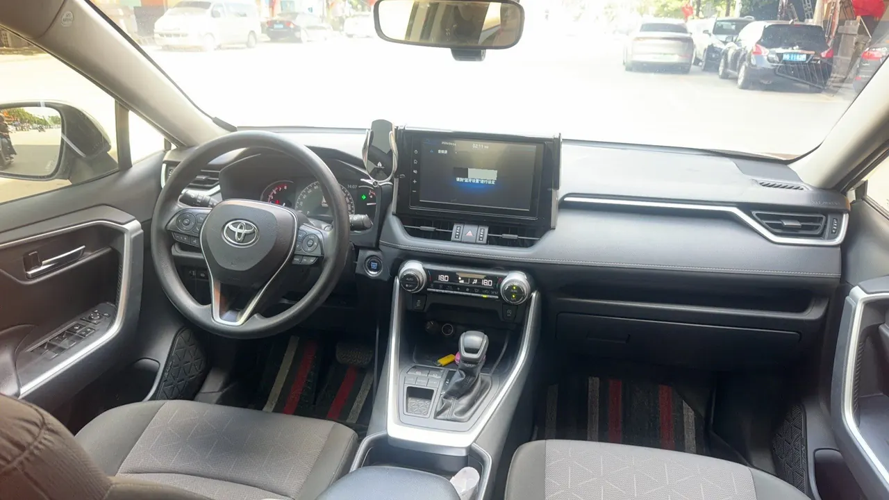 Toyota 2020 RAV4 Rongbo 2.0 Stepless Two-Drive Fashion Edition PLUS Automatic Gear 6