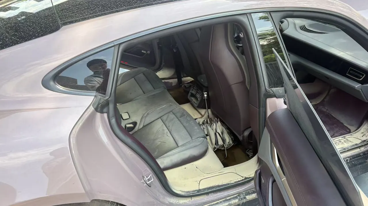 Porsche Taycan (Imported) 2020 Taycan Taycan Automatic 3