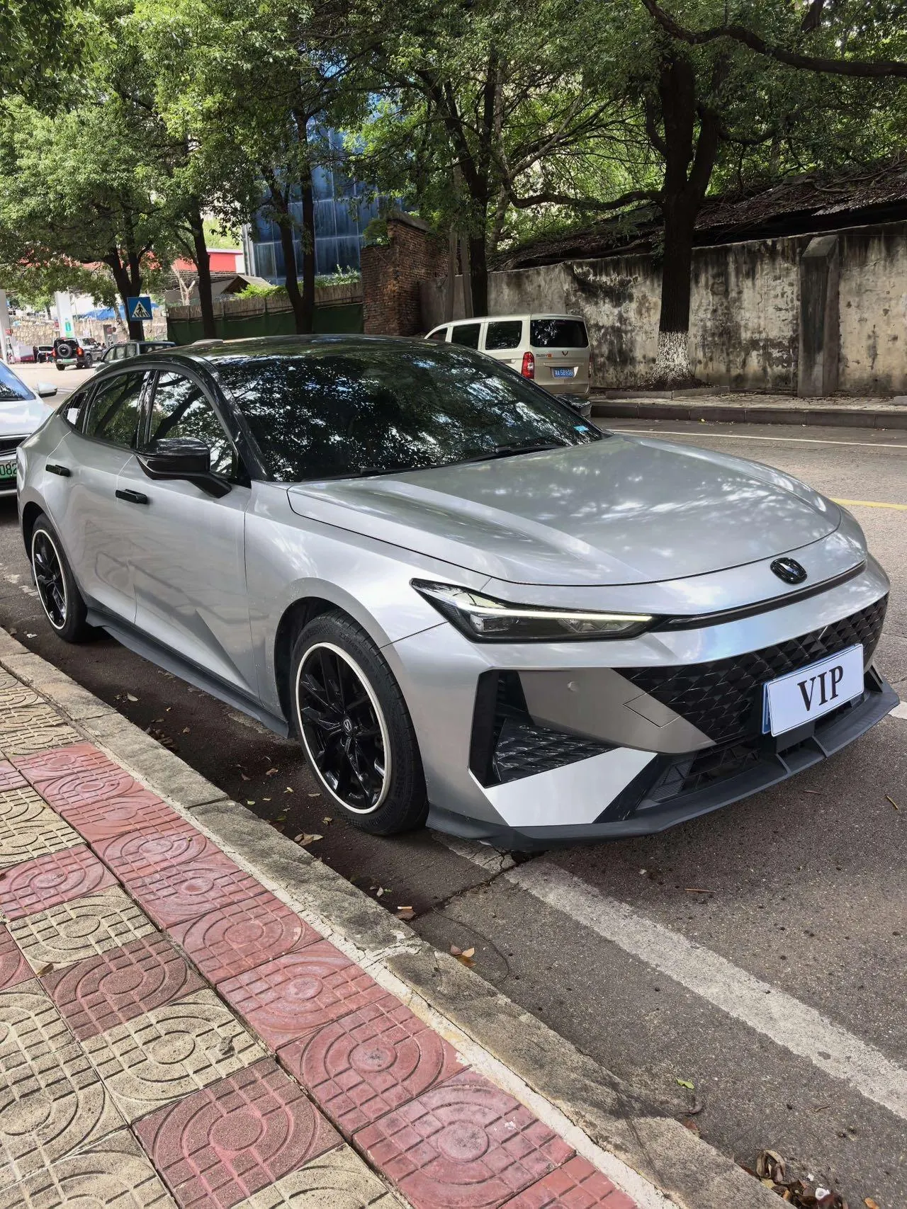 ChangAn 2024 UNI-V 1.5T Prestige Automatic 7