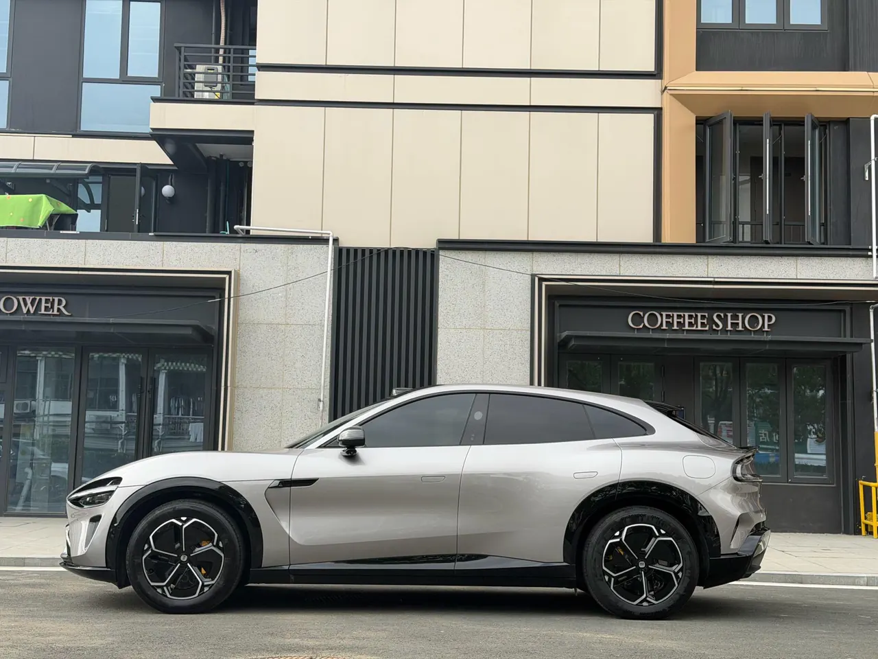 MI 2025 YU7 Long Endurance High Performance Four-wheel Drive Max Edition Automatic Gear 3