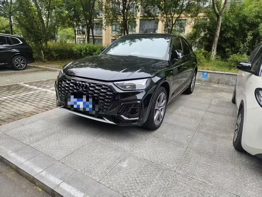 Open image lightbox: Audi 2022 Q5L Sportback 2.0TFSI 40TFSI Luxury (Modified) Automatic Gear