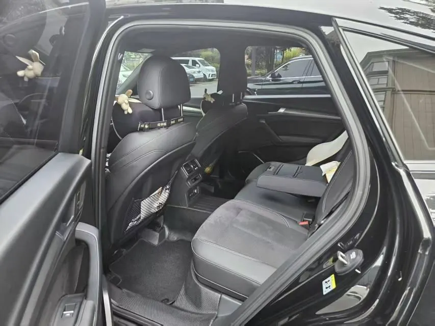 Audi 2022 Q5L Sportback 2.0TFSI 40TFSI Luxury (Modified) Automatic Gear 4