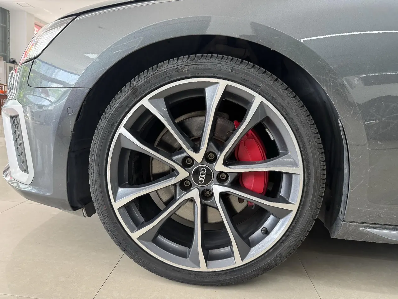 Audi 2020 A4L 2.0TFSI 45TFSI Quattro Select Elegant Automatic 9