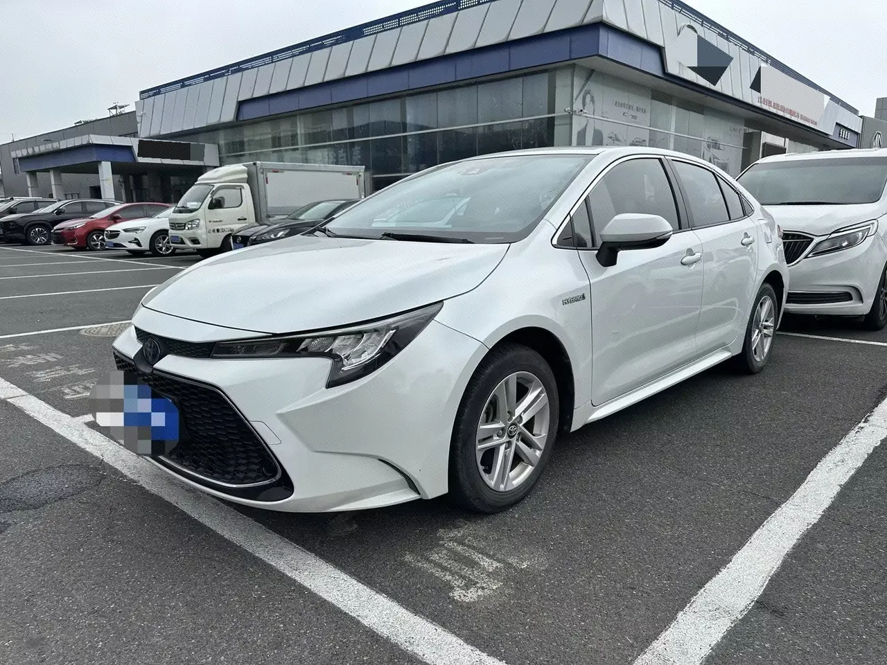 Открыть галерею: Toyota 2021 Lei Ling Shuangqing 1.8H Stepless Deluxe Edition Automatic Gear
