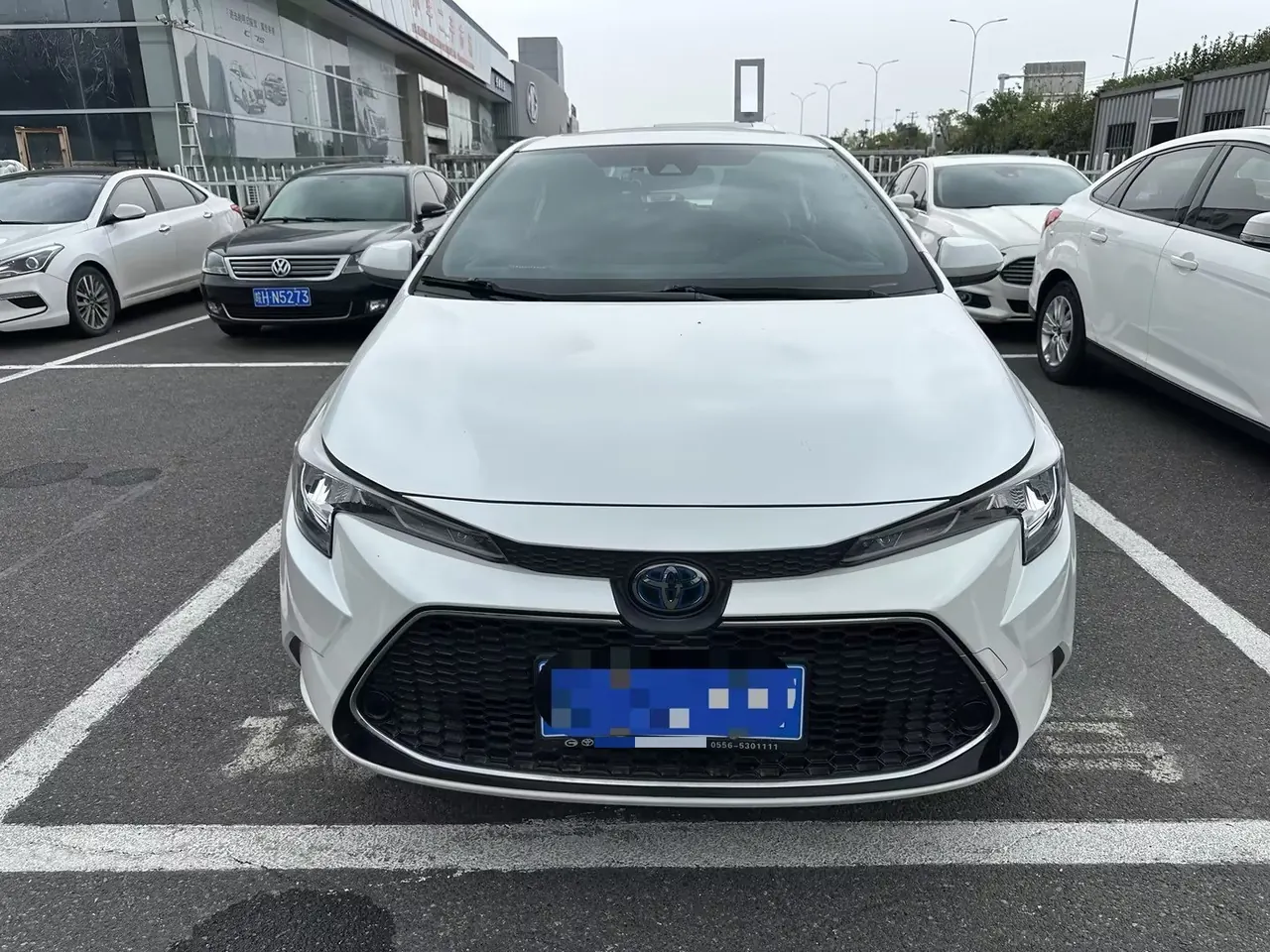 Toyota 2021 Lei Ling Shuangqing 1.8H Stepless Deluxe Edition Automatic Gear 3