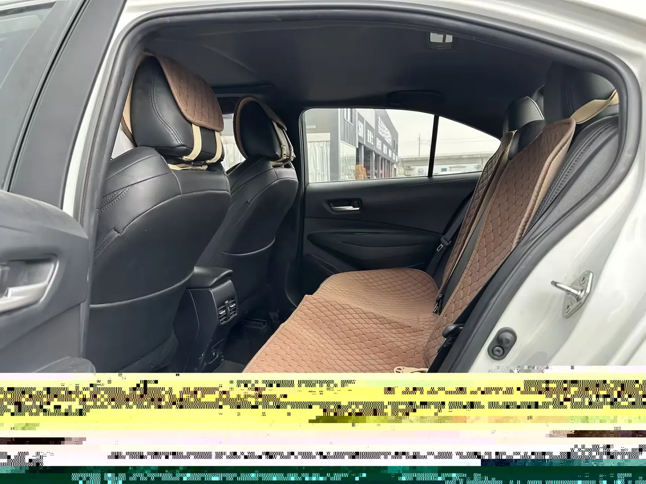 Toyota 2021 Lei Ling Shuangqing 1.8H Stepless Deluxe Edition Automatic Gear 5