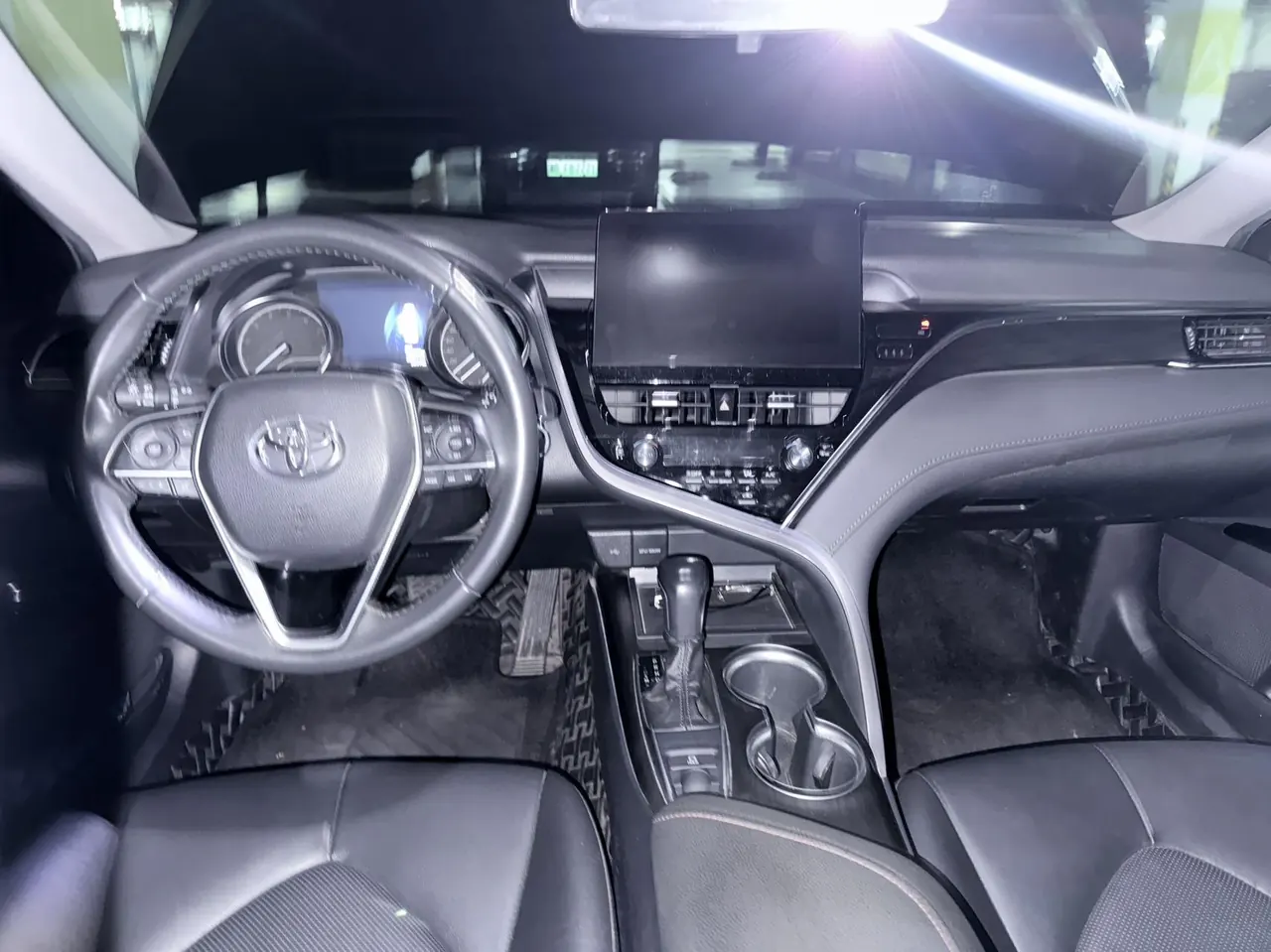 Toyota 2021 Camry 2.0G Stepless Deluxe Edition Automatic Gear 3