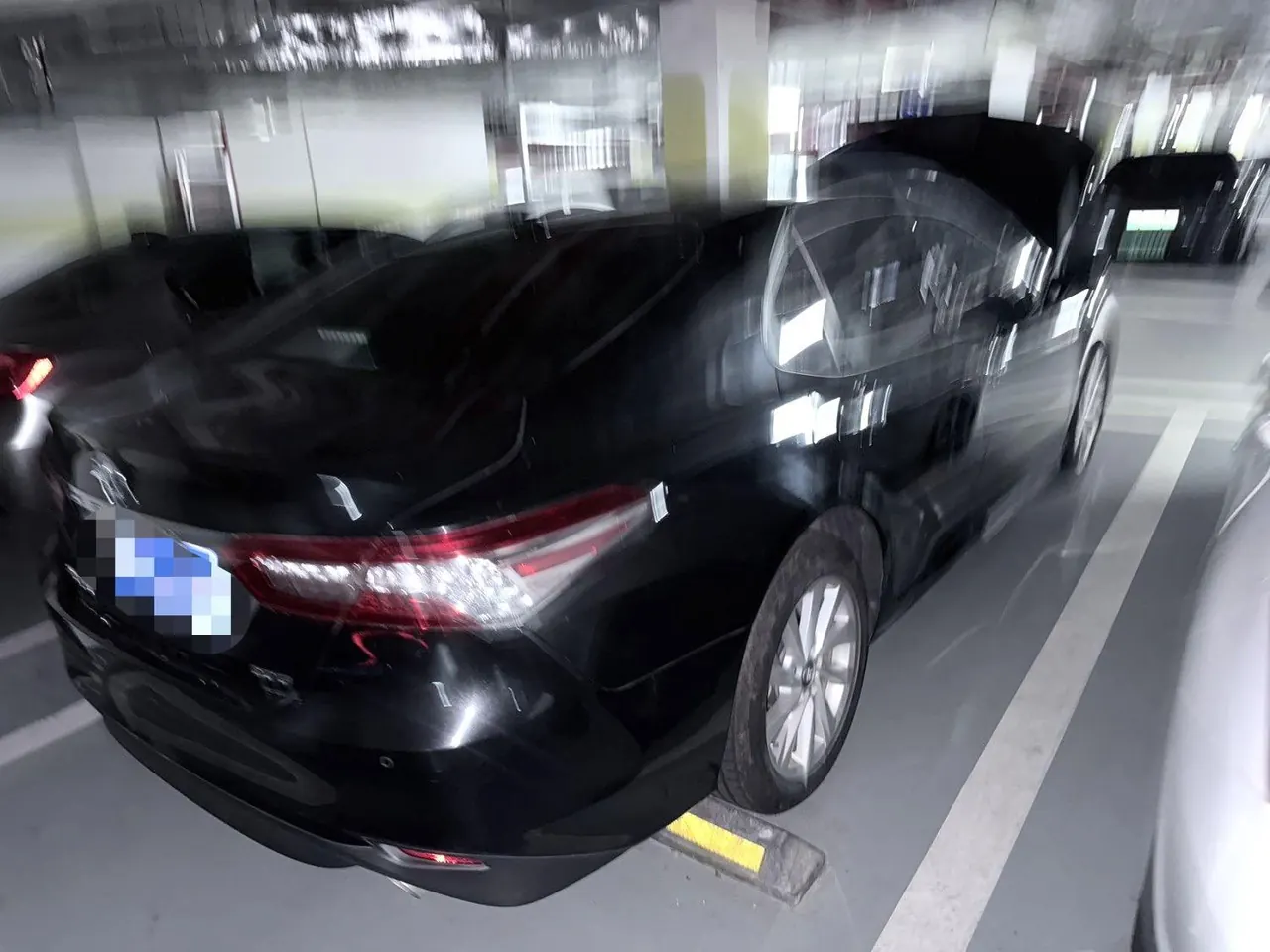 Toyota 2021 Camry 2.0G Stepless Deluxe Edition Automatic Gear 5