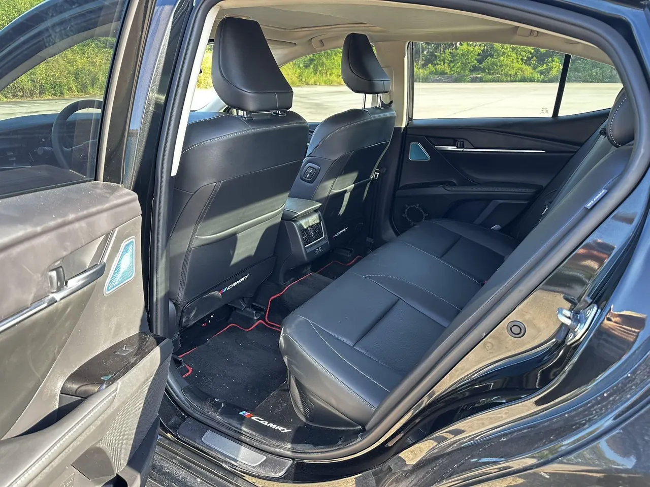 Toyota 2026 Camry 2.0S Stepless Sports Edition Automatic Gear 4