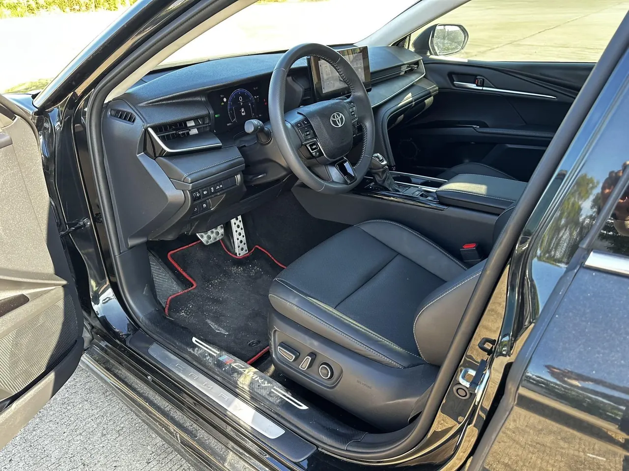 Toyota 2026 Camry 2.0S Stepless Sports Edition Automatic Gear 5