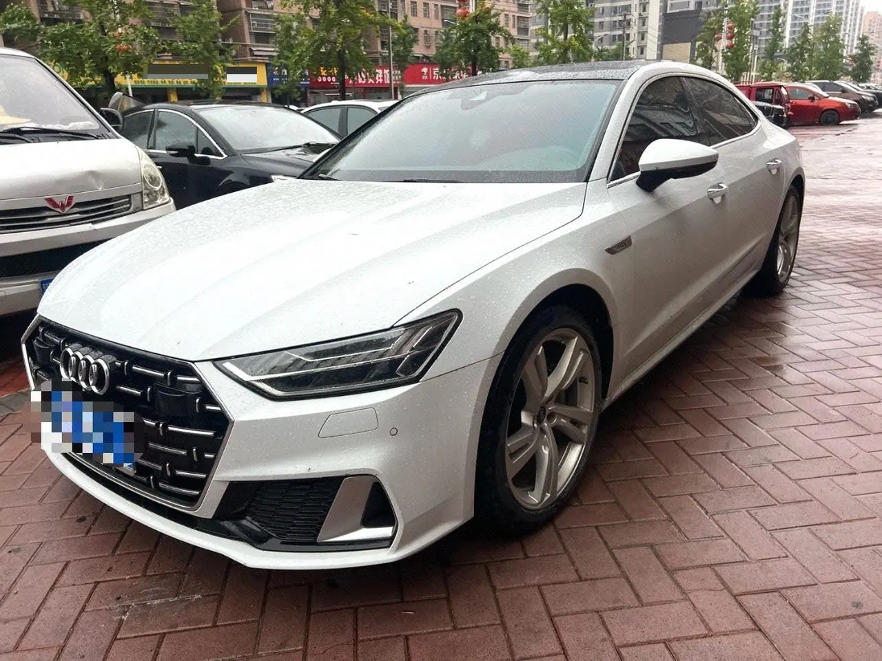 Open image lightbox: Audi 2022 A7L 2.0TFSI 45TFSI S-line Building Dream Future Edition Automatic Gear