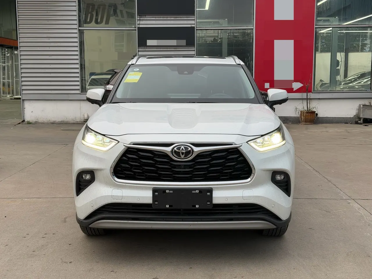 Toyota 2026 Highlander Dual Engine 2.5 Stepless Intelligent Electric Hybrid Four-wheel Drive Premium Edition 7-seat Automatic Transmission 2