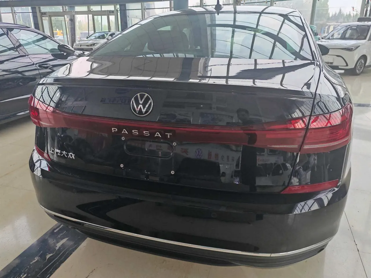 Volkswagen 2026 Passat 2.0TSI 330TSI outstanding star elite edition automatic gear 4