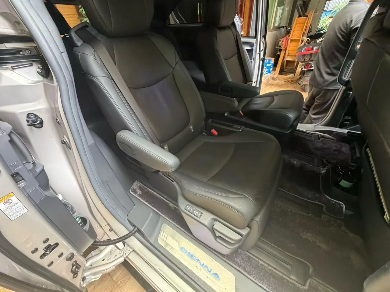 Toyota 2021 Sai 2.5 Stepless Premium Edition Automatic Gear 10