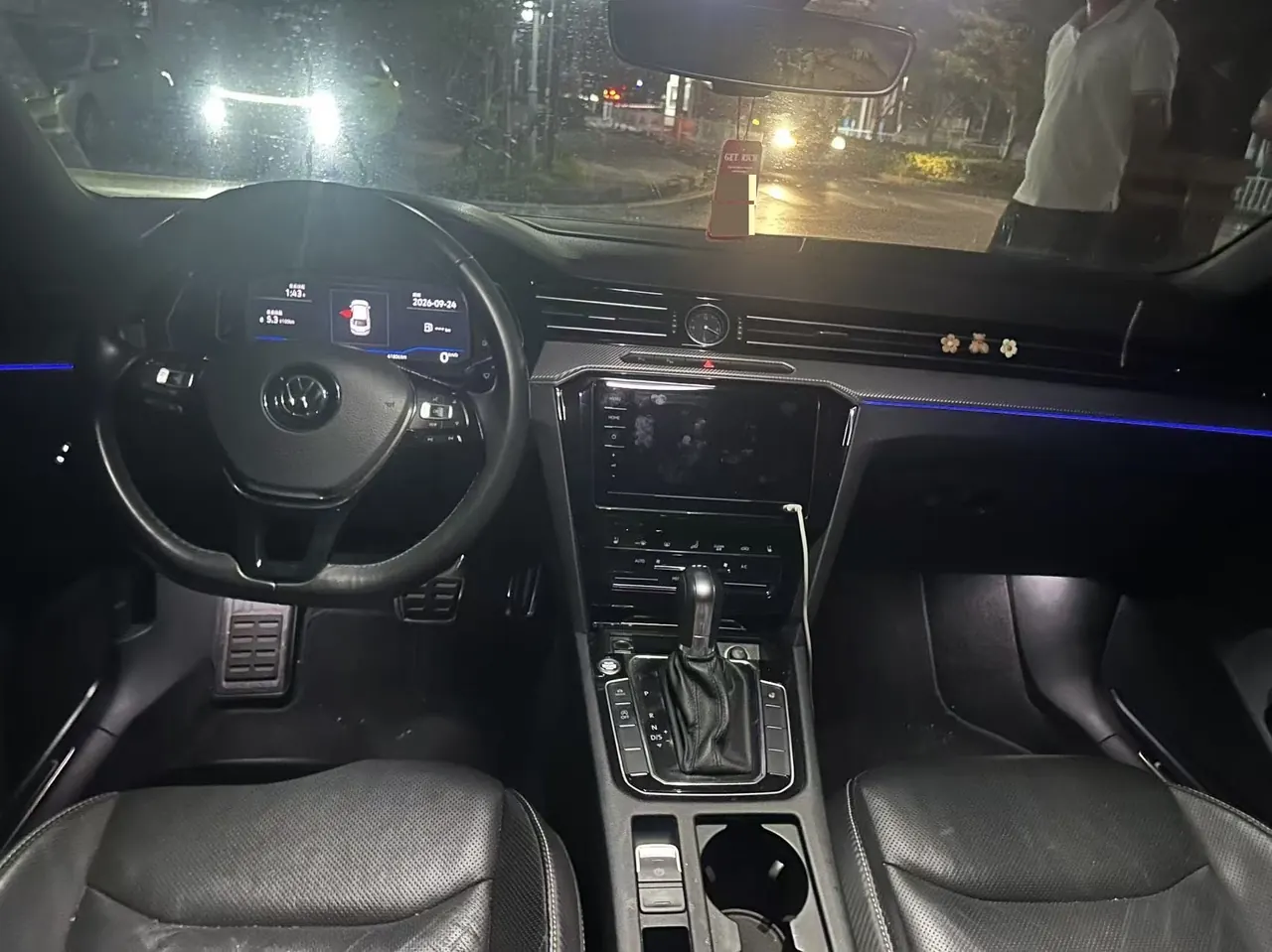 Volkswagen 2020 CC 2.0TSI 330TSI beauty version of automatic gear 2