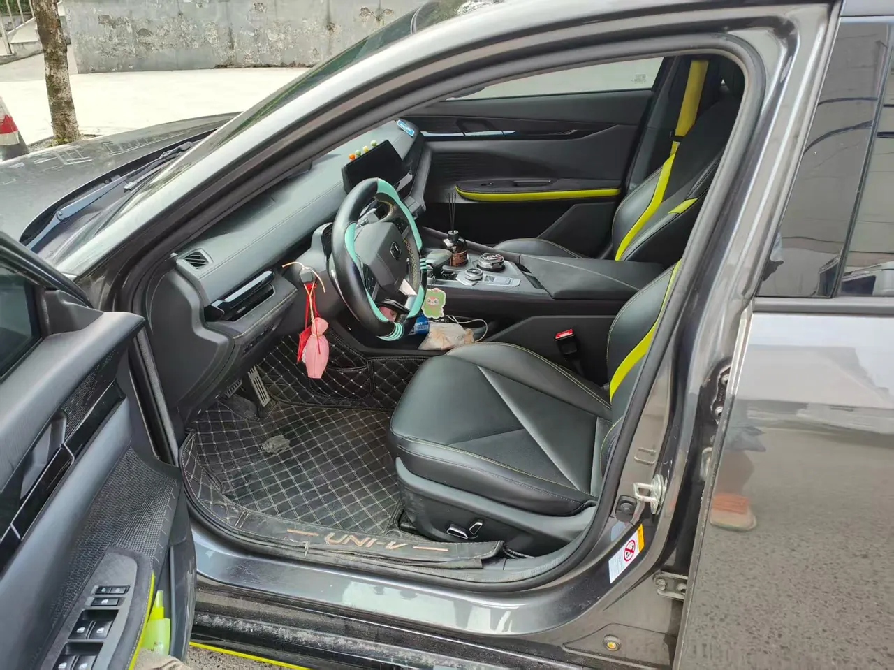 ChangAn 2022 UNI-V 1.5T Sports Edition Automatic 5