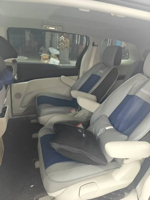 Buick 2021 GL8 Land Business Class 2.0T 652T Comfortable Automatic Gear 4