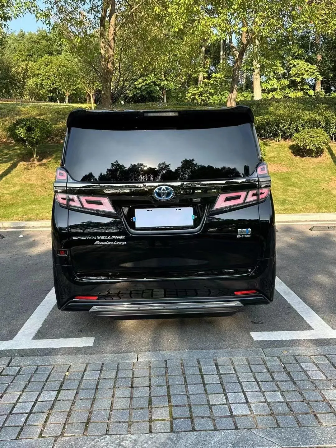 Toyota Wilfa (Imported) 2020 Wilfa 2.5 Stepless HV Distinguished Edition Automatic Gear 8
