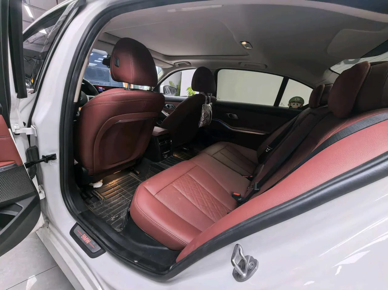 BMW 2024 i3 eDrive 35 L automatic gear 5