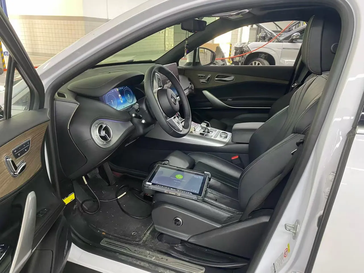 Denza 2020 Denza X PHEV 2.0T Ultimate Automatic Gear 2