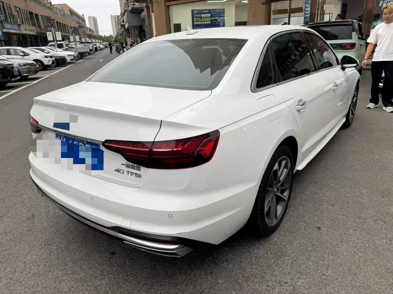 Audi 2020 A4L 2.0TFSI 40TFSI Fashion Elegant Automatic 4