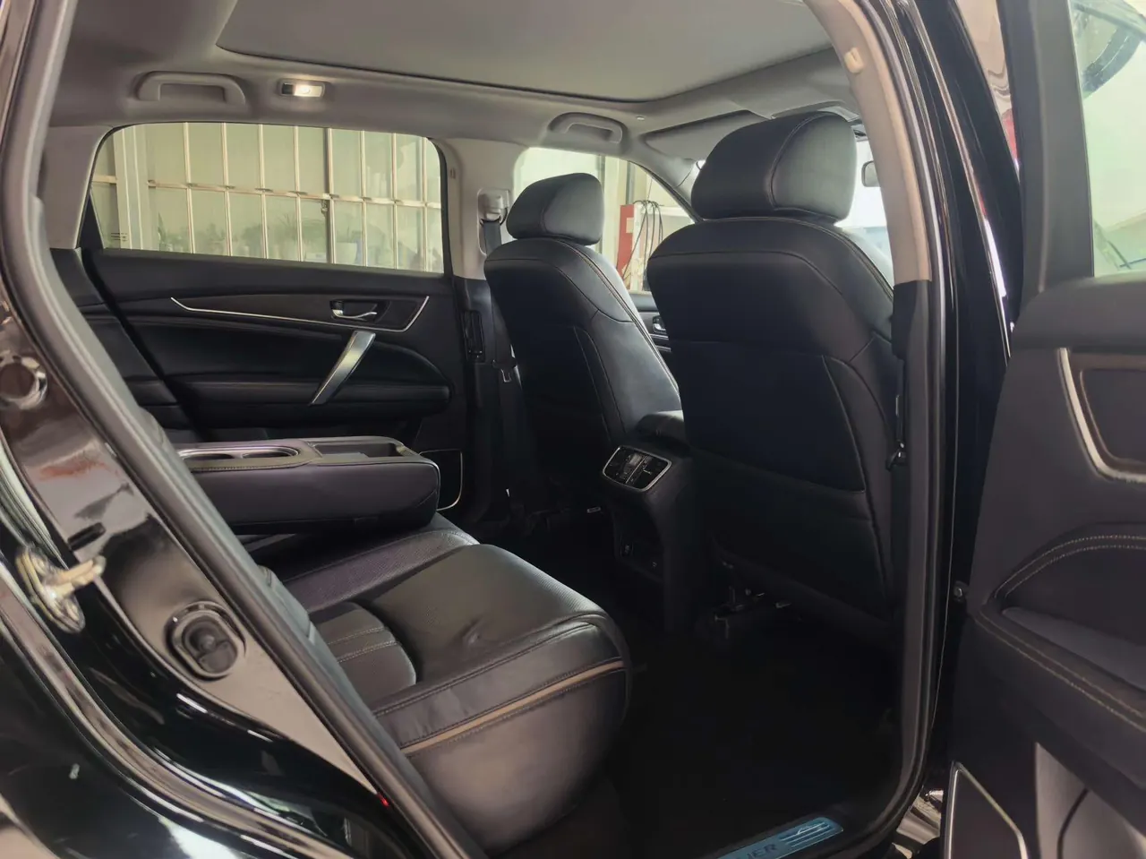Honda 2020 Crown Road 1.5T Stepless 240TURBO Two-Drive Comfortable Edition Automatic Gear 3