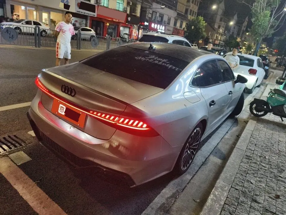 Audi 2022 A7L 2.0TFSI 45TFSI S-line Zhumeng Automatic 2