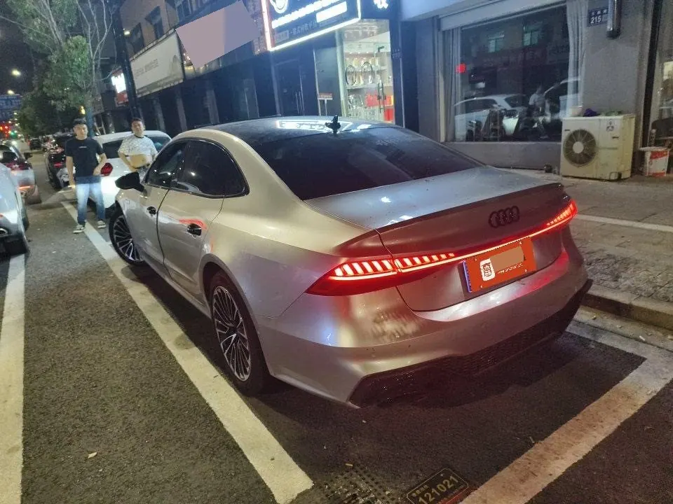 Audi 2022 A7L 2.0TFSI 45TFSI S-line Zhumeng Automatic 5