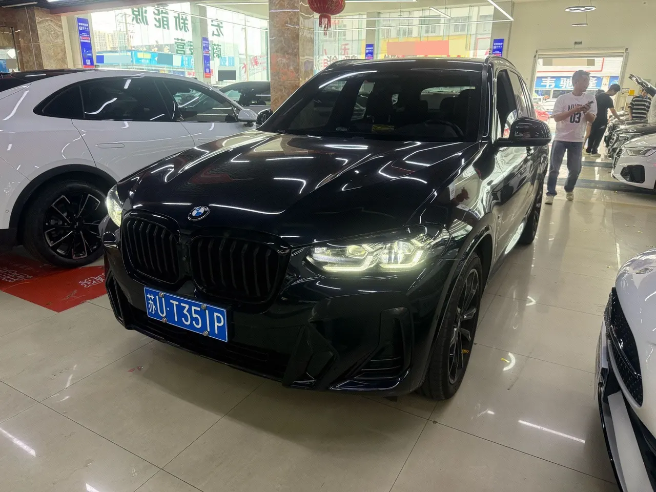 打开图片灯箱:BMW 2022 X3 xDrive30i 2.0T exclusive M obsidian night set (modified) automatic gear