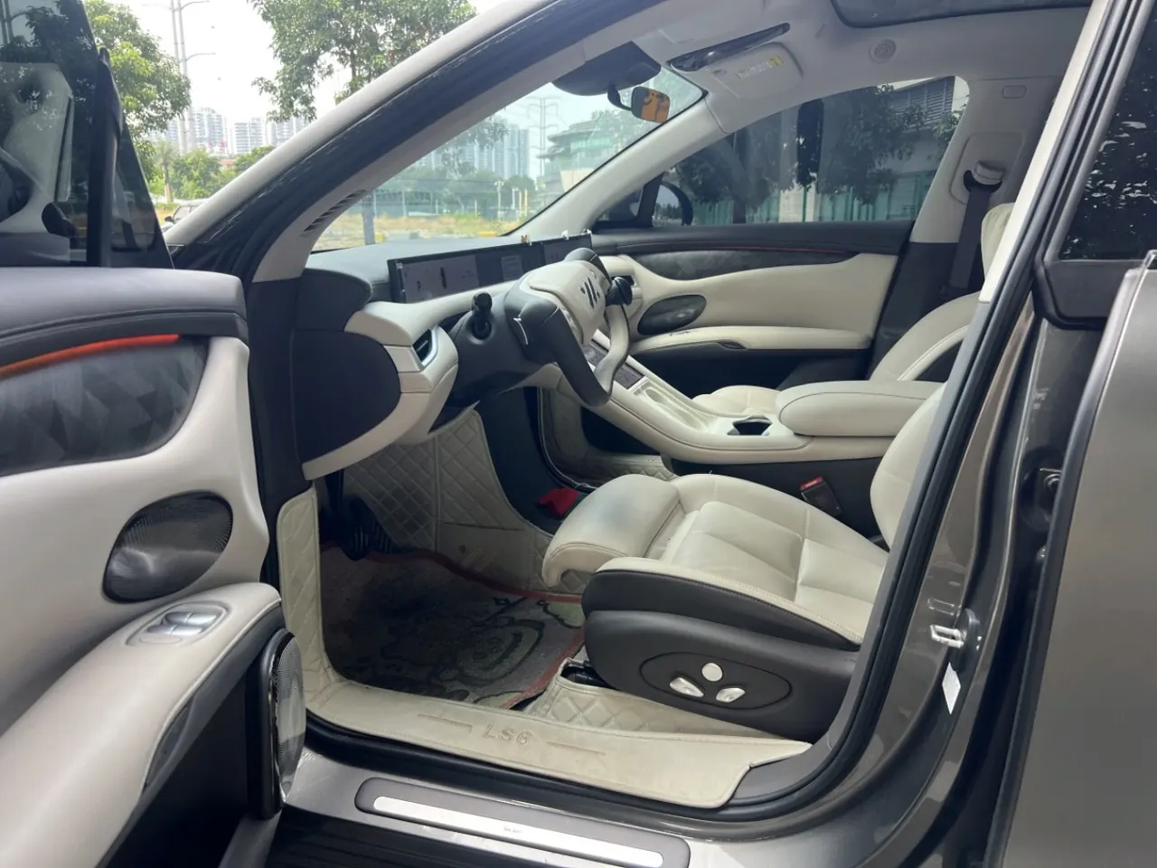 IM 2023 IM LS6 Max Super Performance Edition Automatic Gear 4