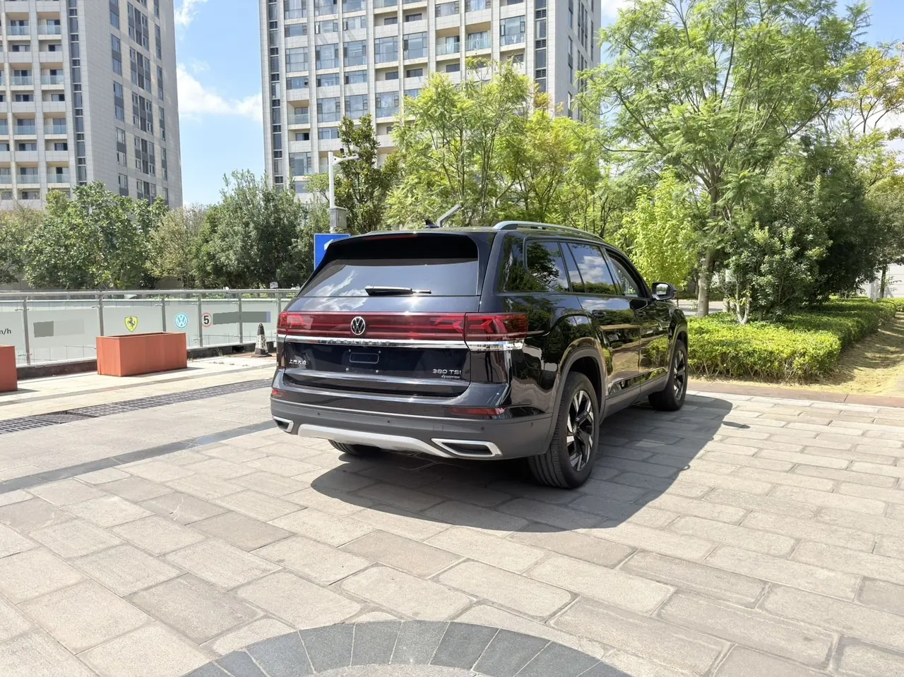 Volkswagen 2022 Tuang 2.0TSI 380TSI Four-wheel Drive Deluxe Edition Automatic Gear 4