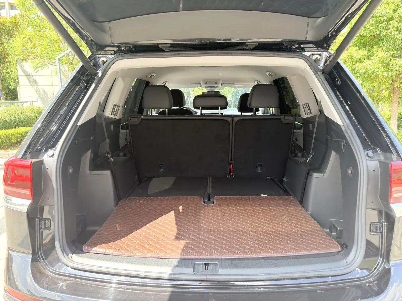 Volkswagen 2022 Tuang 2.0TSI 380TSI Four-wheel Drive Deluxe Edition Automatic Gear 5