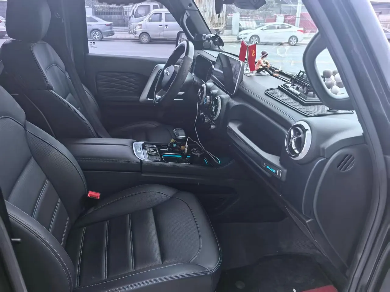 Beijing 2023 BJ40 2.0D Four-wheel Drive Blade Hero Edition Chivalrous Automatic Gear 6
