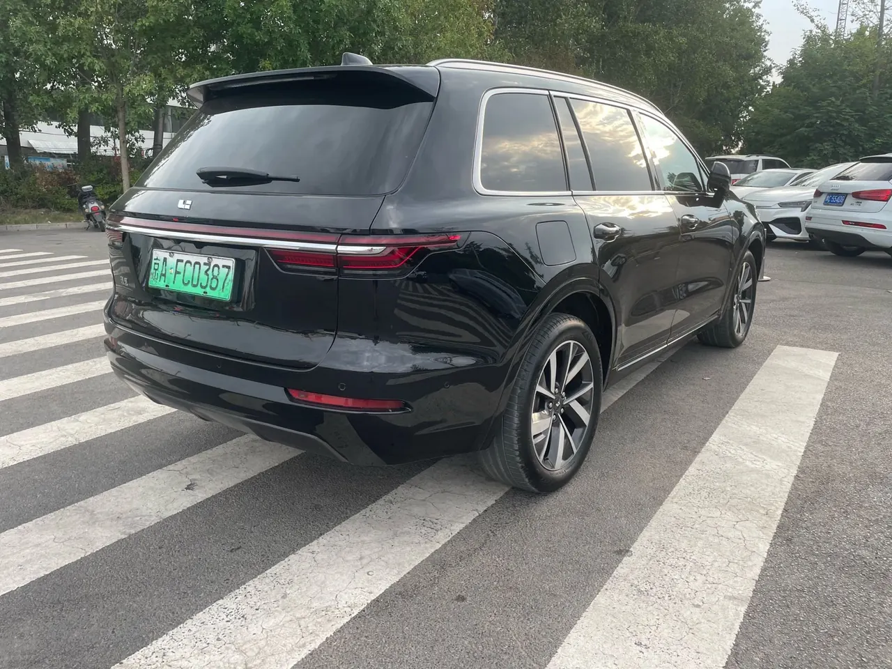 Li 2021 ONE 1.2T extended range 6-seat automatic gear 3