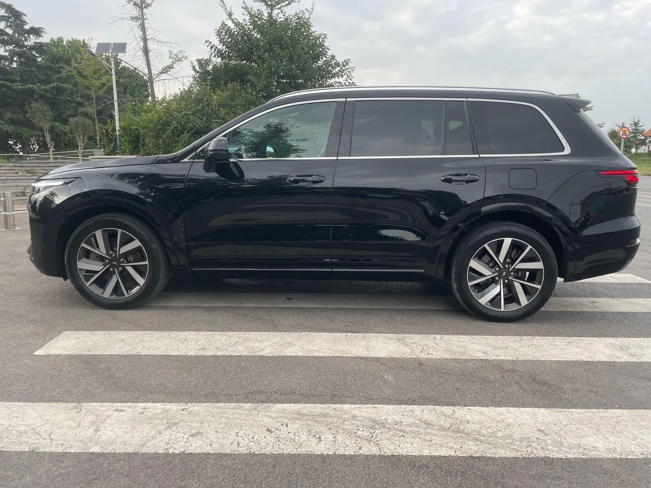 Li 2021 ONE 1.2T extended range 6-seat automatic gear 8