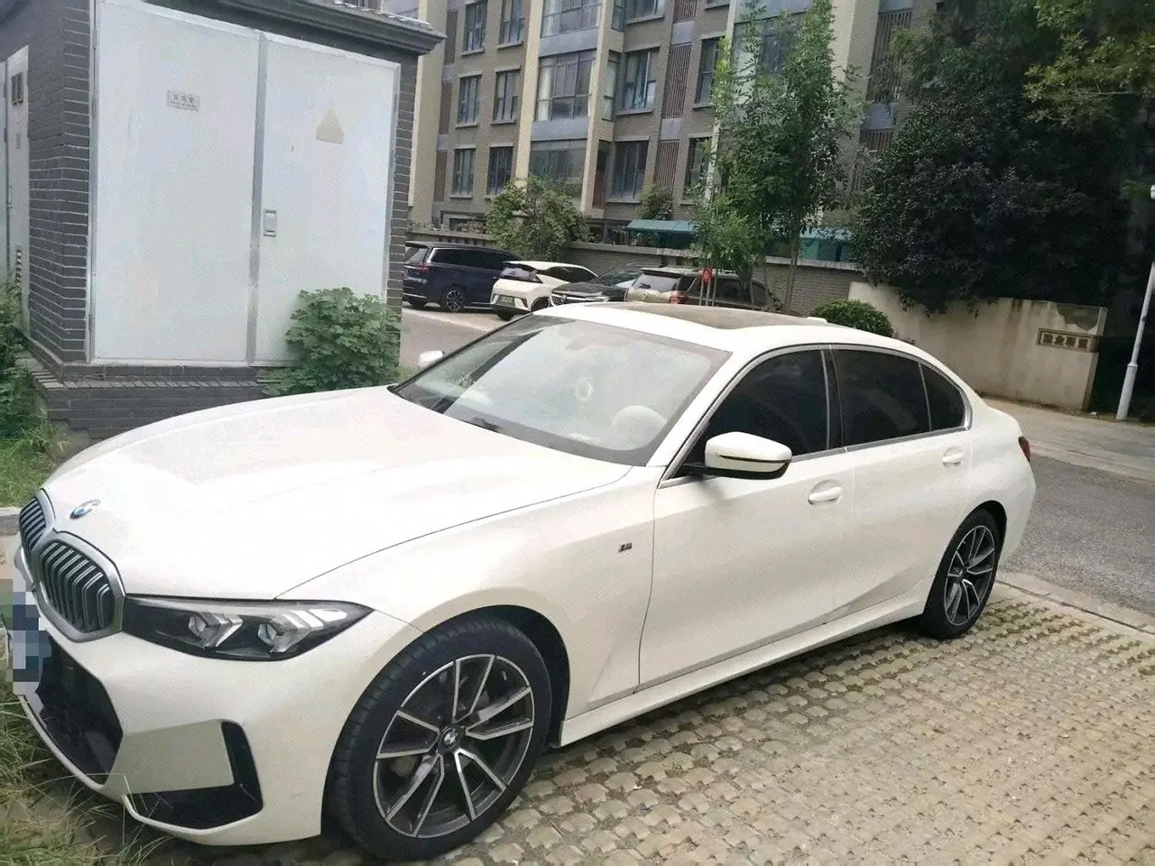 Open image lightbox: BMW 3 Series 2023 320Li 2.0T M Sports Suit Automatic Gear