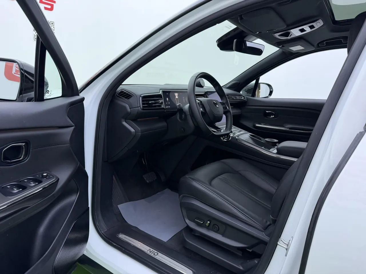 NIO 2020 ES 6 600KM Sports Edition Automatic Gear 2