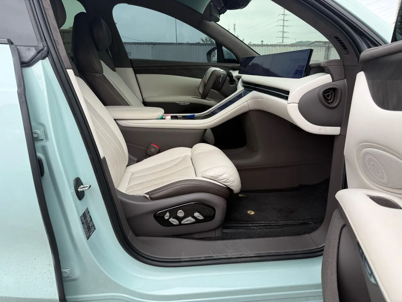 IM 2023 IM LS 7 100kWh Lux Rear Drive Automatic Gear 9