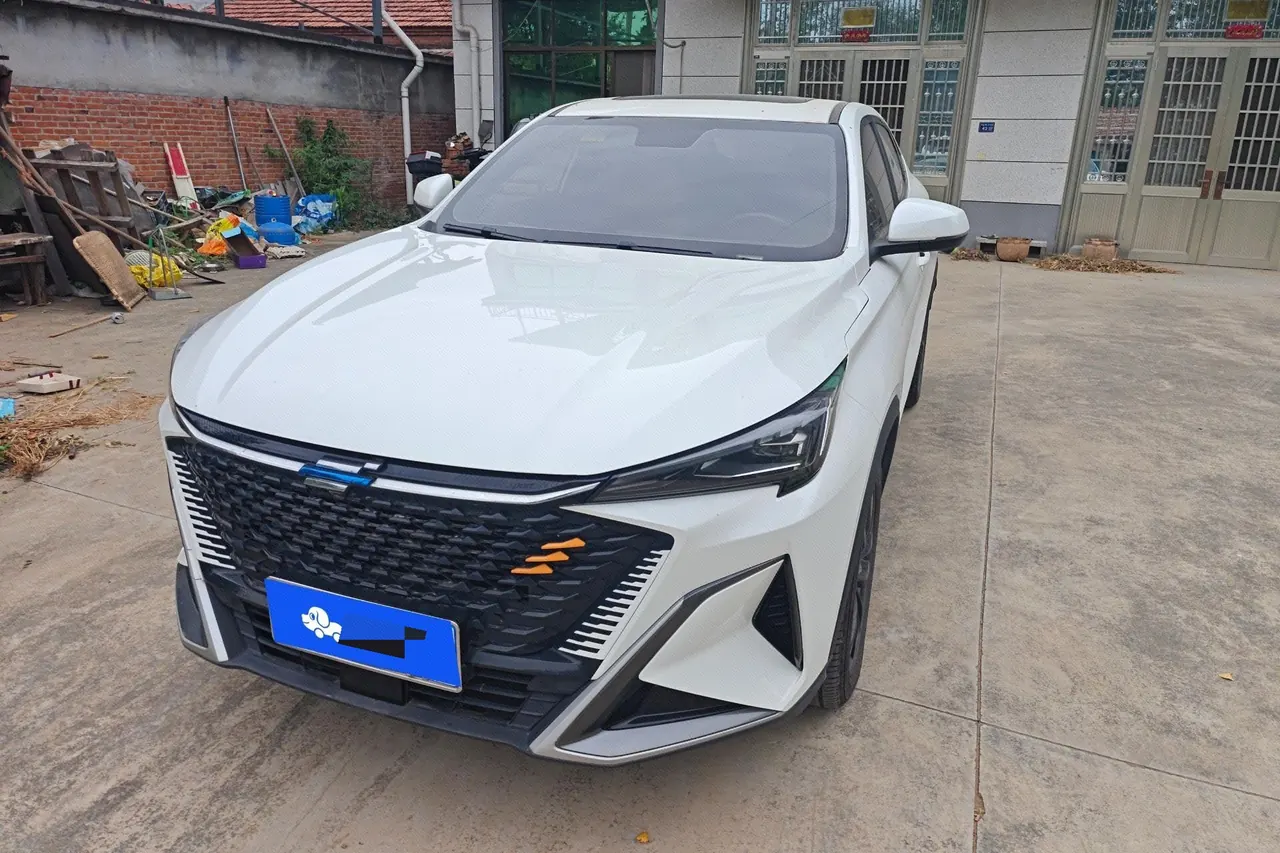 Oshan 2023 X5 PLUS 1.5T Excellence (Modified) Automatic Gear - View 1
