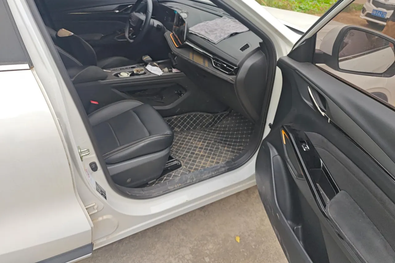 Oshan 2023 X5 PLUS 1.5T Excellence (Modified) Automatic Gear 3