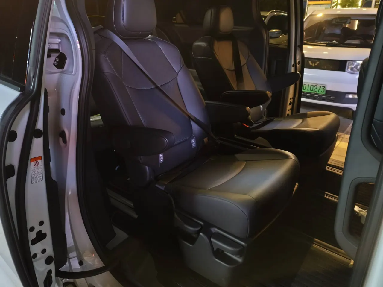 Toyota 2026 Grevia HYBRID 2.5 Stepless Comfort Edition Automatic Transmission 4