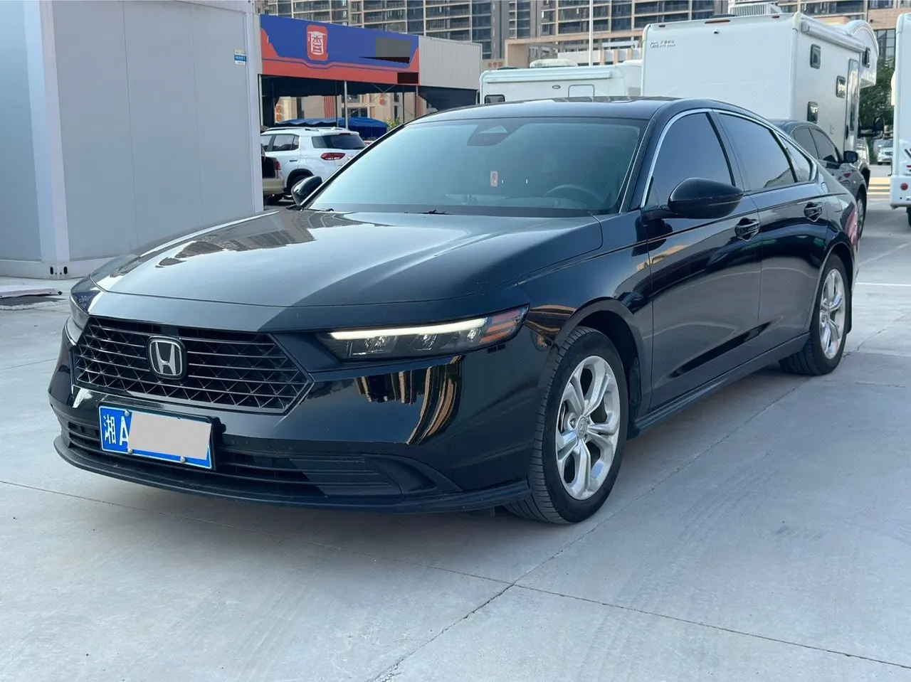 Открыть галерею: Honda 2023 11th Generation Accord 1.5T Stepless 260TURBO Deluxe Automatic Gear