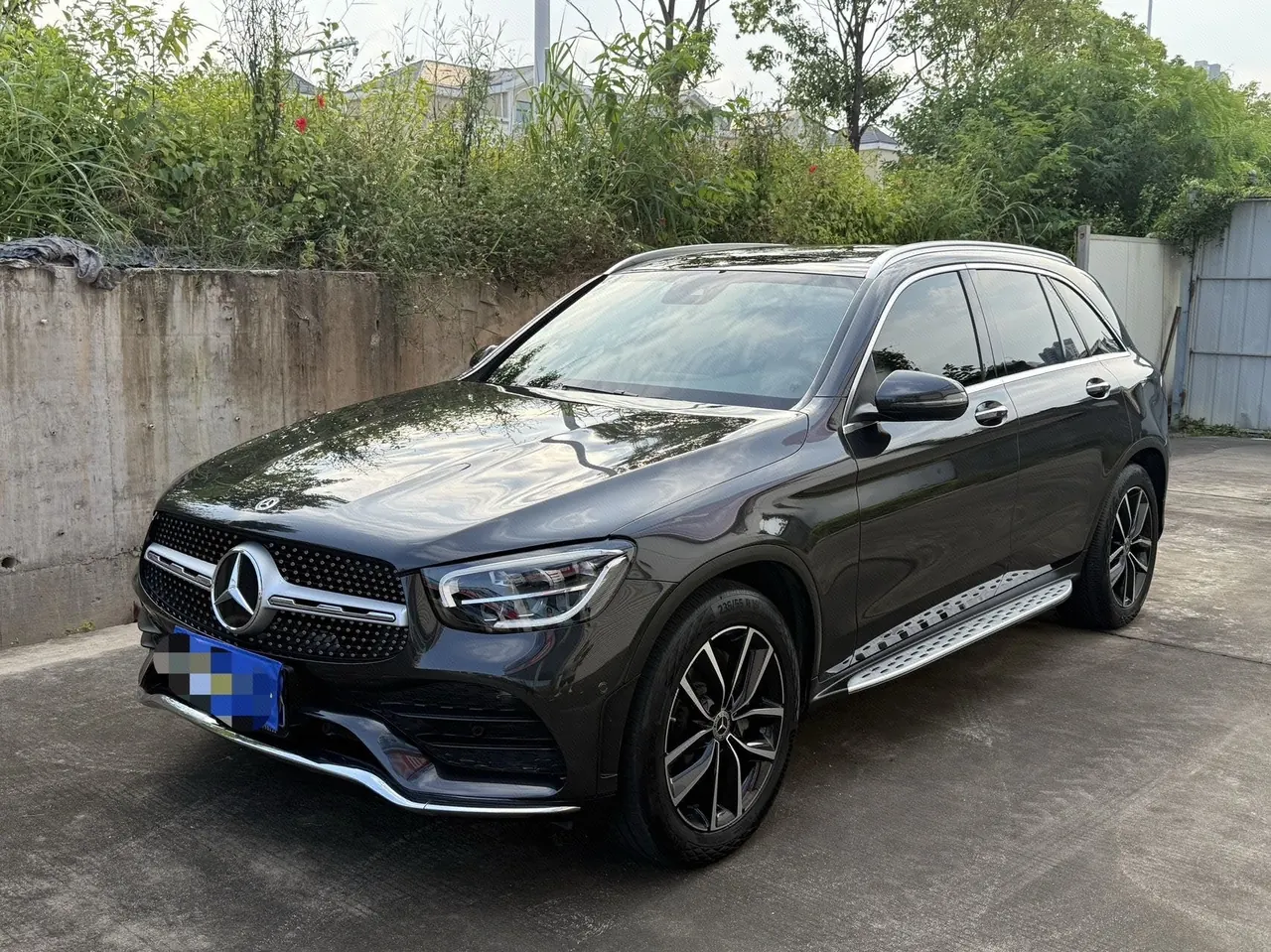 Открыть галерею: Mercedes Benz 2021 GLC 300 L 4MATIC 2.0T Dynamic Automatic