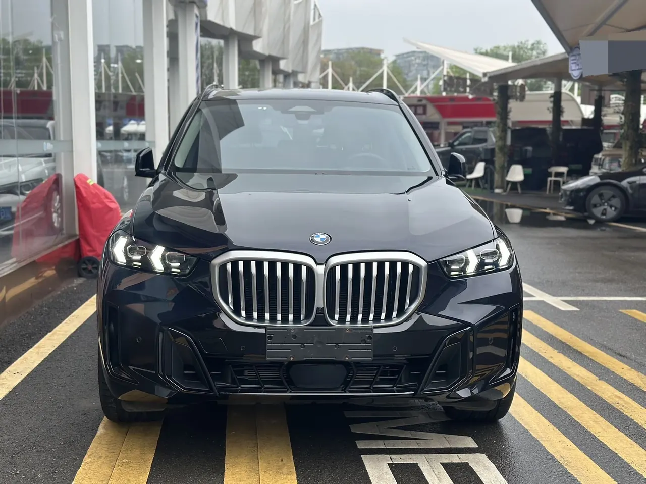 BMW 2023 X5 xDrive30Li 48V 2.0T exclusive m sports obsidian night suit automatic gear 2