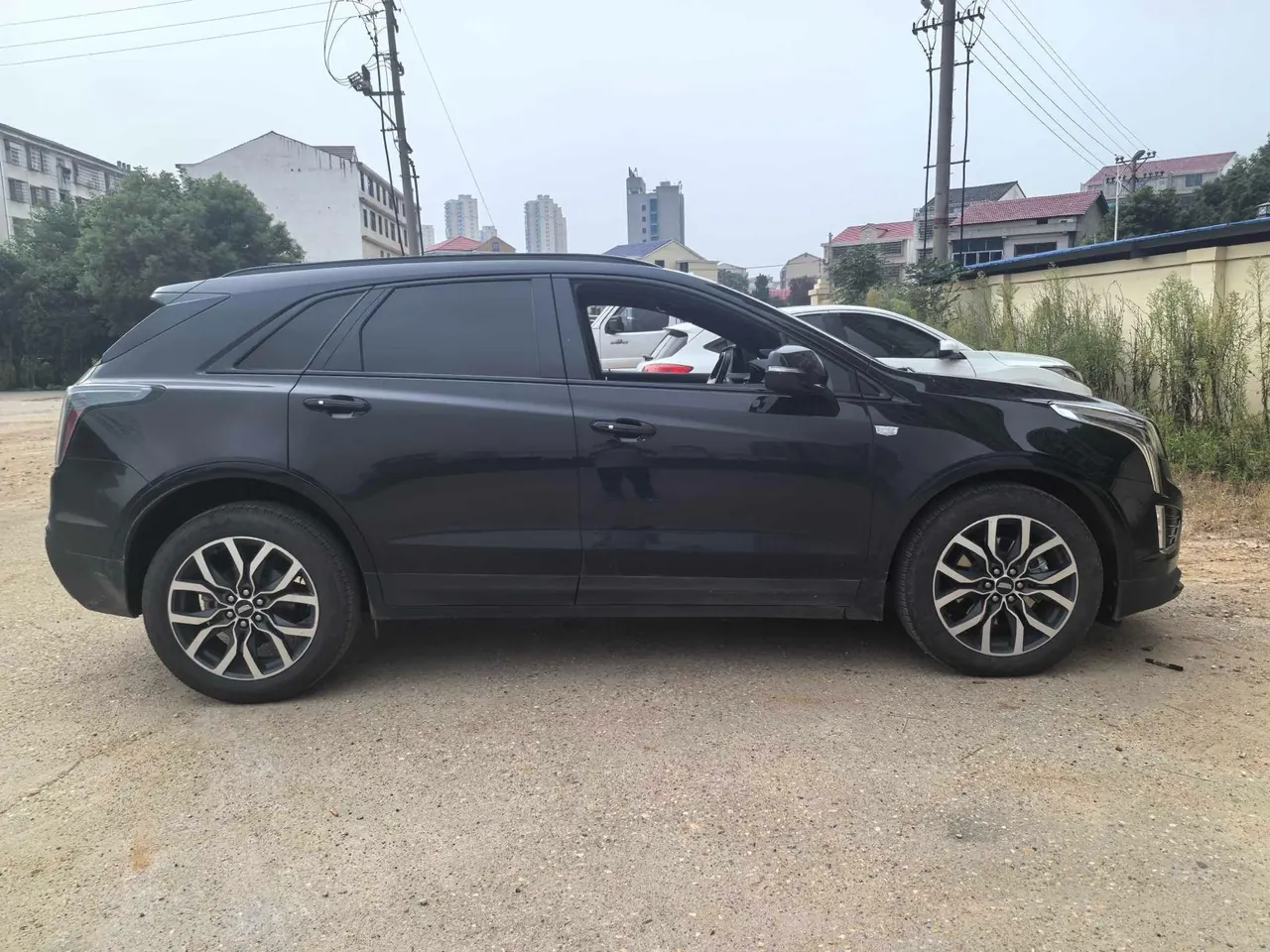 Cadillac 2023 XT5 48V 2.0T 4-wheel drive distinguished automatic gear 8