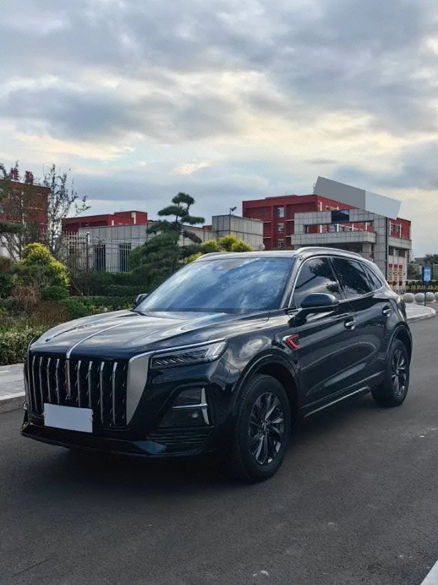 Open image lightbox: HongQi 2023 HS5 2.0T Flag Collar Pro Edition Automatic Gear